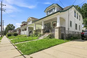 1304 Marquette St, Racine, WI 53404 - Photo 2