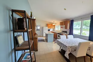 523 Schneider St, Cashton, WI 54619 - Photo 4