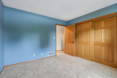 7716 S 83rd St, Franklin, WI 53132 - Photo 14
