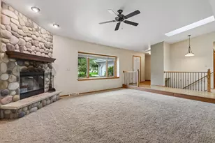 7716 S 83rd St, Franklin, WI 53132 - Photo 4