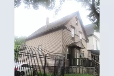 2506 W Fond Du Lac Ave, Milwaukee, WI 53206 - Photo 2