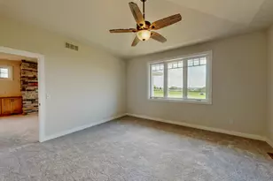 730 E Reinel St, Jefferson, WI 53549 - Photo 28