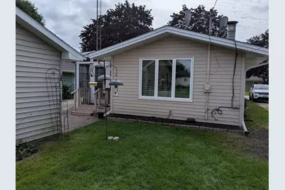 8041  19th Ave, Kenosha, WI 53143 - Photo 8