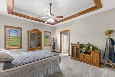 227  Hunters Xing, Slinger, WI 53086 - Photo 18