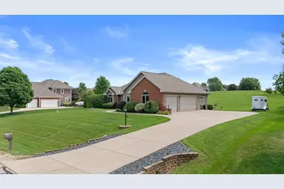 227  Hunters Xing, Slinger, WI 53086 - Photo 42