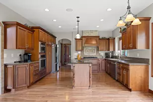 227 Hunters Crossing, Slinger, WI 53086 - Photo 10