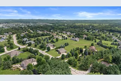 227  Hunters Xing, Slinger, WI 53086 - Photo 44