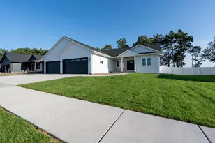 1413 Herb Ln, Holmen, WI 54636 - Photo 1