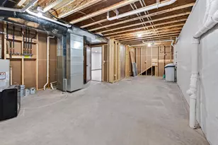 1413 Herb Ln, Holmen, WI 54669 - Photo 38