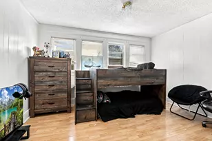 1300 Marquette St, Racine, WI 53404 - Photo 12