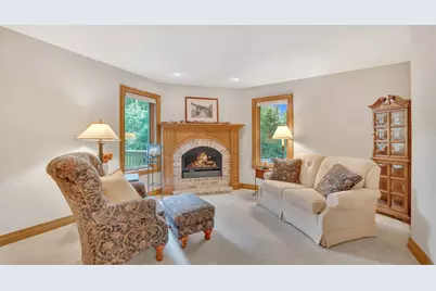 404  Ledgewood Dr, Fond du Lac, WI 54937 - Photo 22