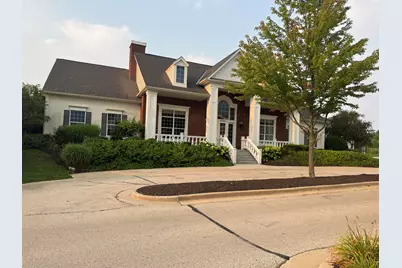 W205N16469  Cranberry Creek Ln, Jackson, WI 53037 - Photo 2