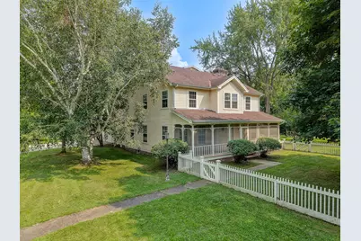 324 S Sawyer Rd, Summit, WI 53066 - Photo 1