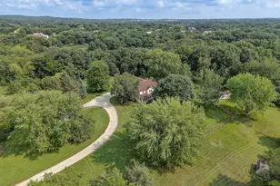 324 S Sawyer Rd, Summit, WI 53066 - Photo 2