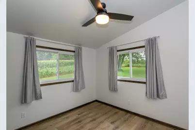 W389N7644  Pennsylvania St, Oconomowoc, WI 53066 - Photo 20