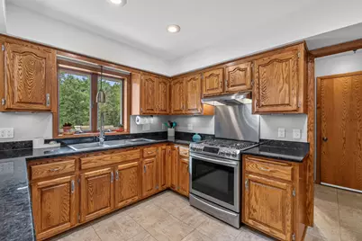 3395  Overlook Ct, West Bend, WI 53095 - Photo 16