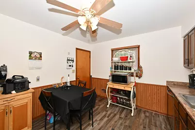 7722 W Kathryn Ave, Milwaukee, WI 53218 - Photo 10