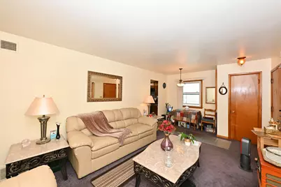 7722 W Kathryn Ave, Milwaukee, WI 53218 - Photo 6