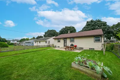 7722 W Kathryn Ave, Milwaukee, WI 53218 - Photo 22