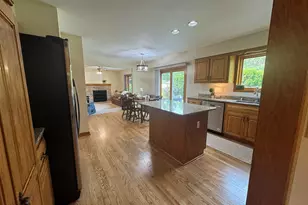 680 River Meadow Dr, Hartland, WI 53029 - Photo 18