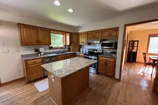 680 River Meadow Dr, Hartland, WI 53029 - Photo 22