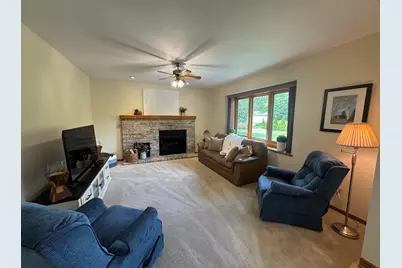 680  River Meadow Dr, Hartland, WI 53029 - Photo 24