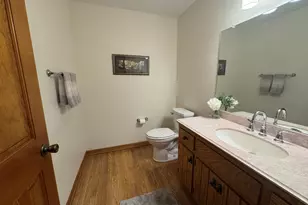 680 River Meadow Dr, Hartland, WI 53029 - Photo 26