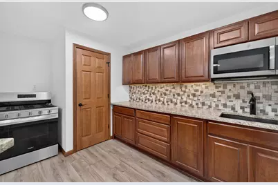 5227  Kings Way, Racine, WI 53403 - Photo 28
