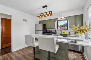 3206 S Griffin Ave, Milwaukee, WI 53207 - Photo 8