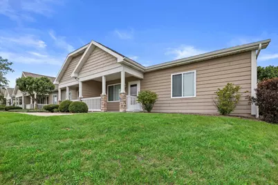 2820  21st St #9, Kenosha, WI 53140 - Photo 2