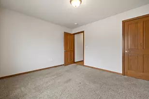 2820 21st St, Kenosha, WI 53140 - Photo 20