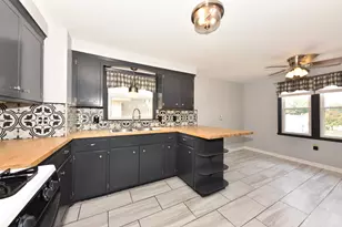 8023 W Beckett Ave, Milwaukee, WI 53218 - Photo 22