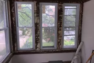 209 E Chambers St, Milwaukee, WI 53212 - Photo 2