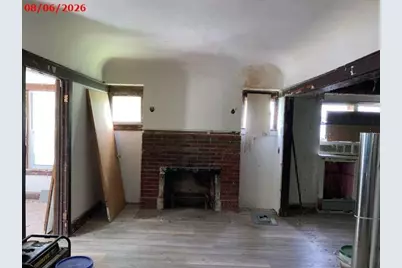 209 E Chambers St, Milwaukee, WI 53212 - Photo 4