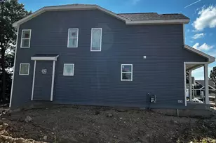 1743 Palmer Ct, Hartford, WI 53027 - Photo 6