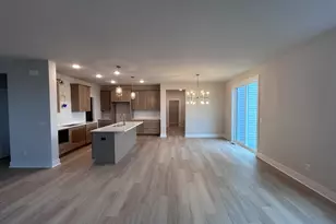 250 Bayberry Ln, Grafton, WI 53024 - Photo 8