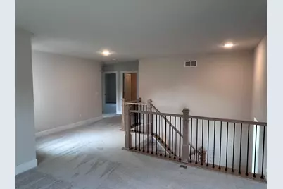 250  Bayberry Ln, Grafton, WI 53024 - Photo 8