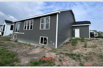 9589 S Sophia Ct, Franklin, WI 53132 - Photo 2