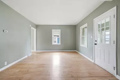1312 S 65th St, West Allis, WI 53214 - Photo 6
