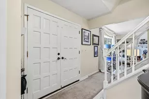 11145 N Riverland Ct, Mequon, WI 53092 - Photo 12