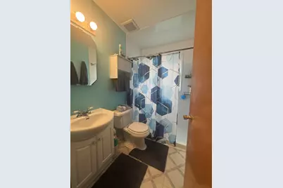 4369 S 49th St, Greenfield, WI 53220 - Photo 14