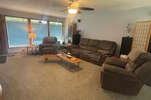 4369 S 49th St, Greenfield, WI 53220 - Photo 8