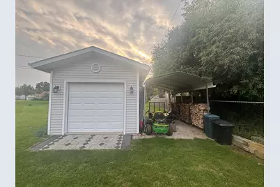 4369 S 49th St, Greenfield, WI 53220 - Photo 22