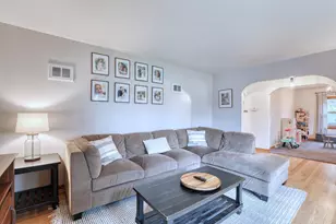 1863 Washington St, Grafton, WI 53024 - Photo 4