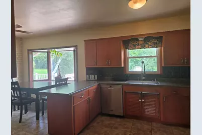 N71W13776  Nicolet Ct, Menomonee Falls, WI 53051 - Photo 8