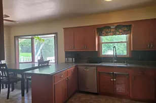 N71W13776 Nicolet Ct, Menomonee Falls, WI 53051 - Photo 8