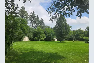 N71W13776  Nicolet Ct, Menomonee Falls, WI 53051 - Photo 4