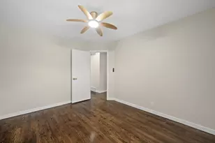 8034 W Tesch Ave, Milwaukee, WI 53220 - Photo 10