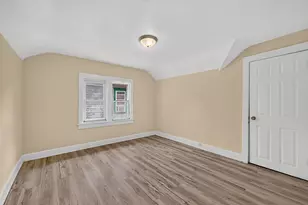 2867 N 40th St, Milwaukee, WI 53210 - Photo 14