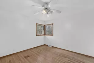 10216 W Burleigh St, Wauwatosa, WI 53222 - Photo 18